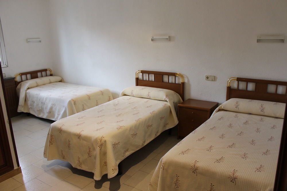 Hostal Conchita Legazpi Madrid Luaran gambar